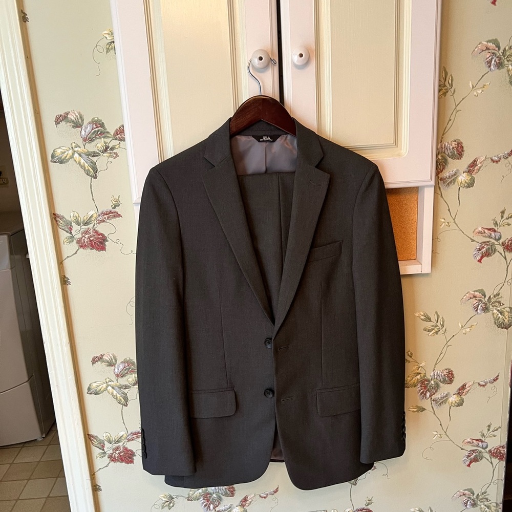 Mens suite set .